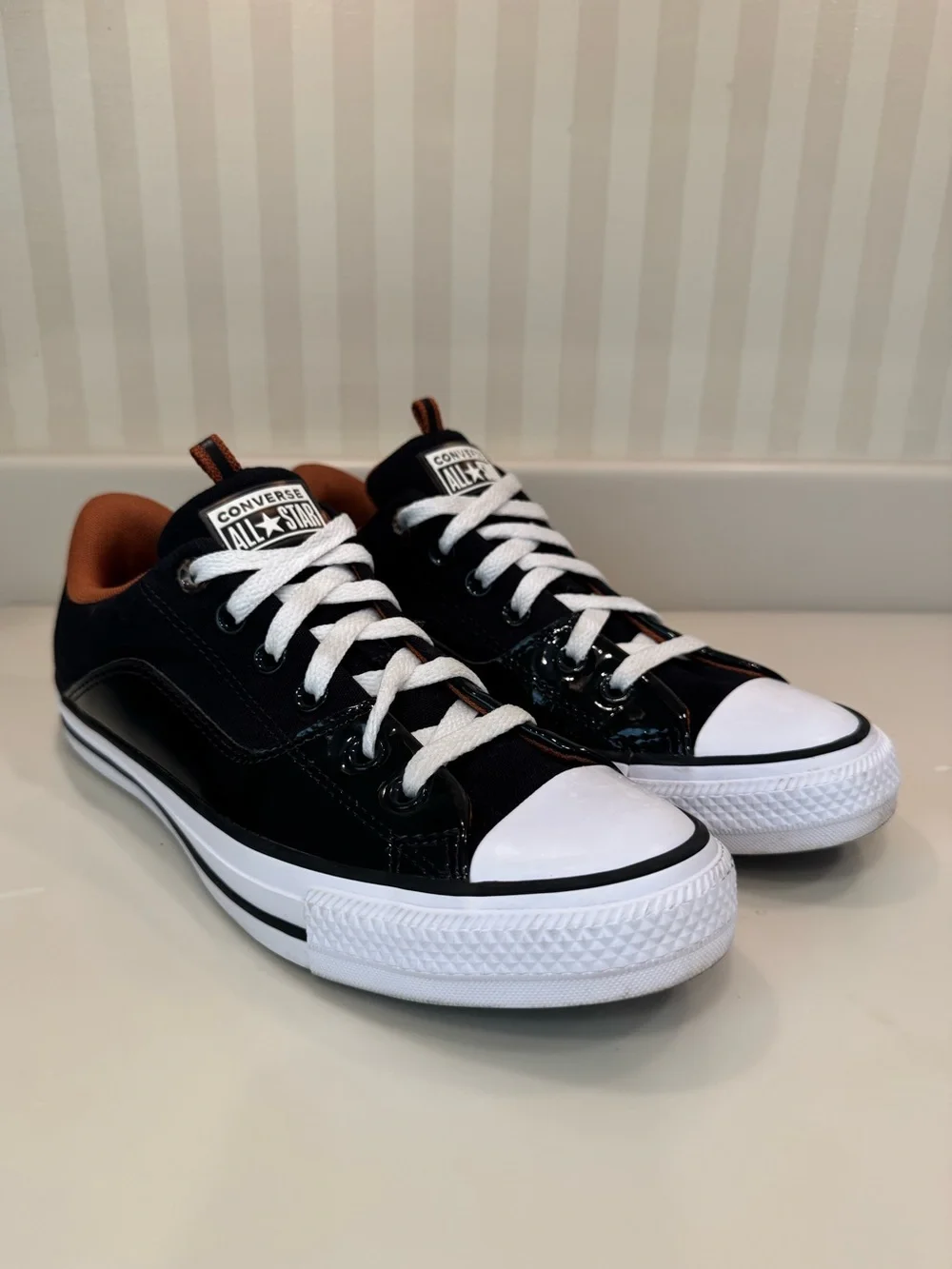 Converse Chuck Taylor All Star Rave Canvas And Patent Leather Sneakers Size 9 - Picture 4 of 16